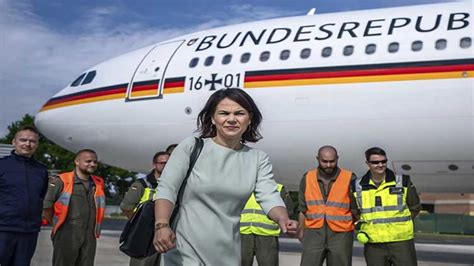 German foreign minister scraps Pacific trip after persistent problem with her plane